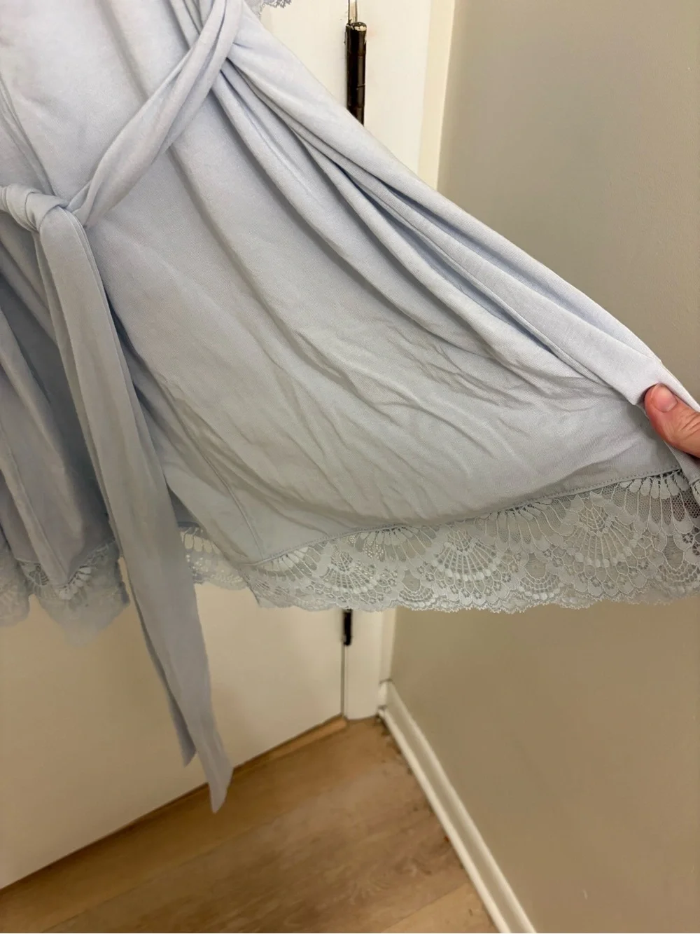 Eberjey Mariana Mademoiselle Kimono Short Robe Ice Blue Tencel Modal Lace Trim M
